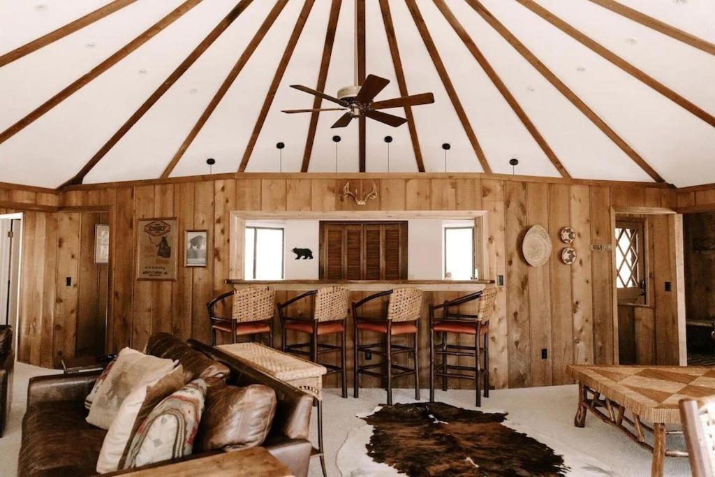 Cabin With Treehouse Views, 3 King Beds, 4 Bunks, And Large Hot Tub! Gatlinburg Zewnętrze zdjęcie