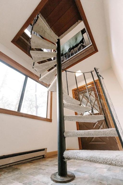 Cabin With Treehouse Views, 3 King Beds, 4 Bunks, And Large Hot Tub! Gatlinburg Zewnętrze zdjęcie